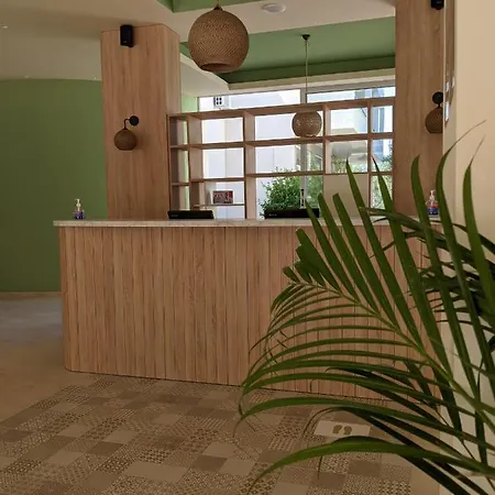 Отель Saint Nicholas 3*