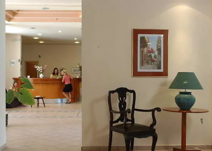 Ξενοδοχείο Saint Nicholas 3*