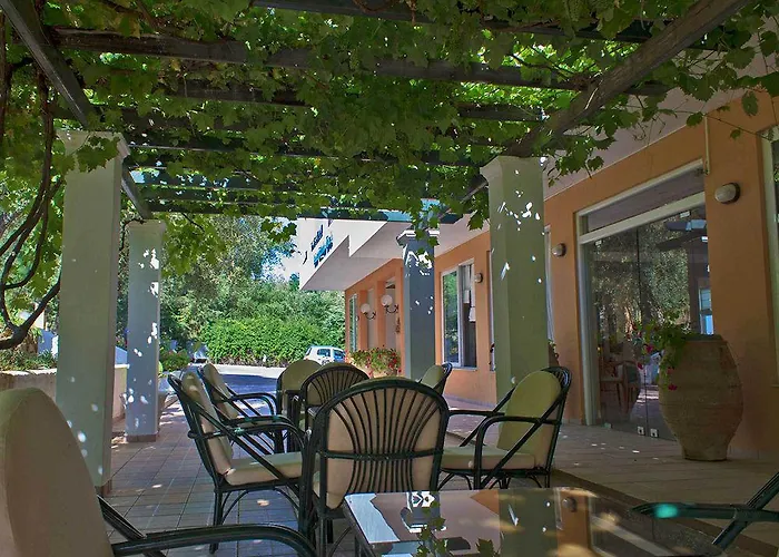 Hotel Saint Nicholas 3*